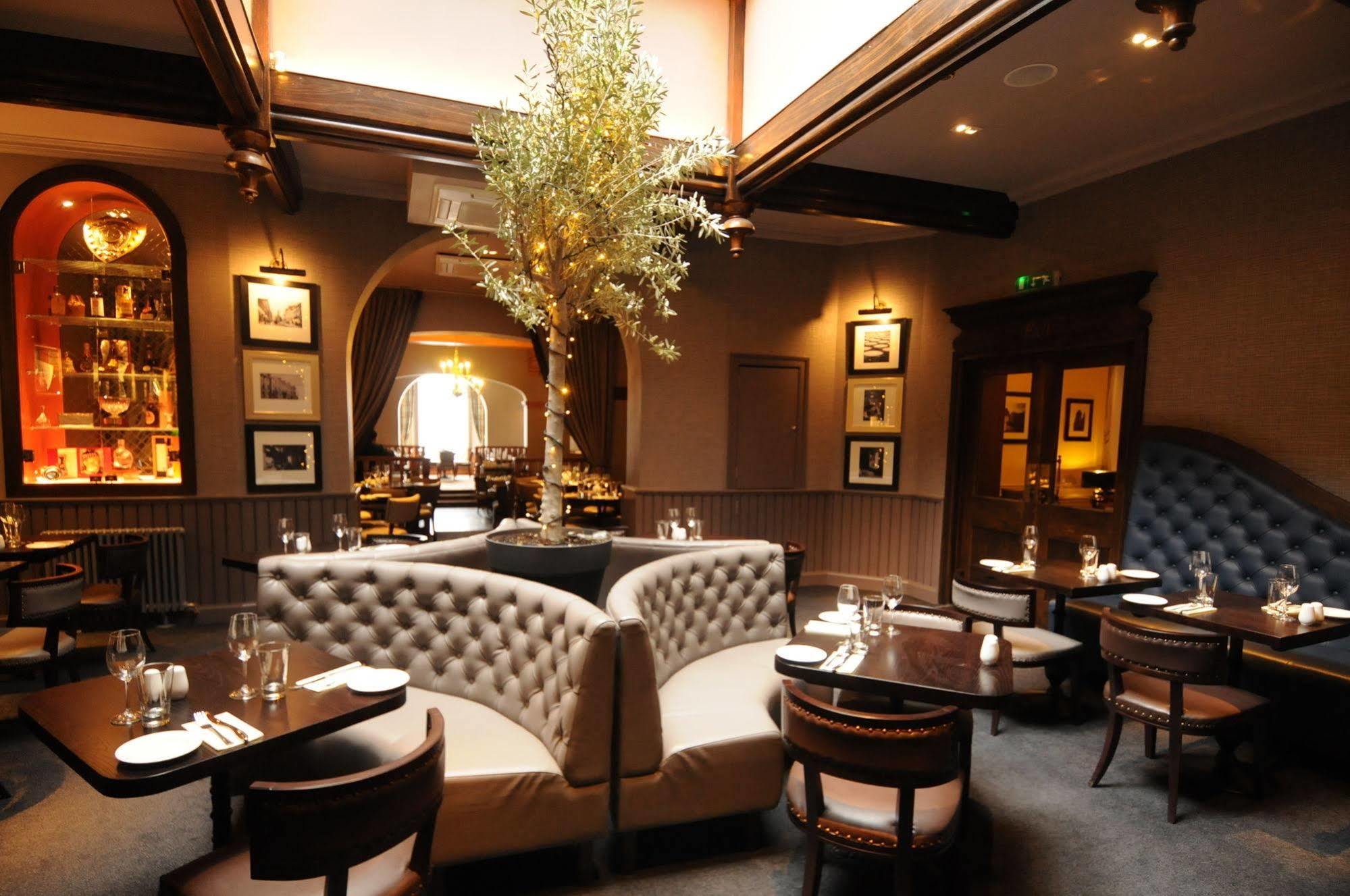 Golden Lion Hotel Stirling Zewnętrze zdjęcie